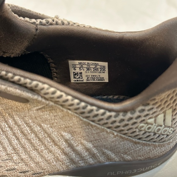 Adidas Alpha Bounce Lightweight - Picture 13 of 13